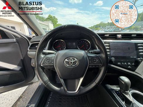 Used 2019 Toyota Camry XSE FWD image 25