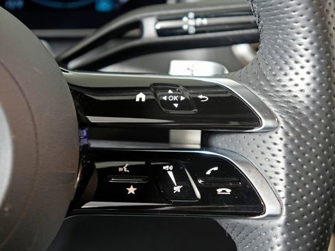 Certified 2025 Mercedes-Benz GLC 300 4MATIC image 22