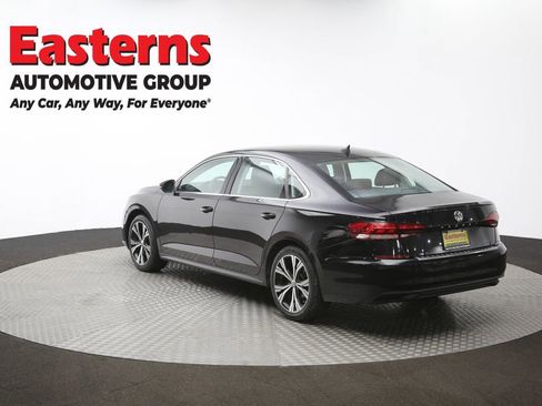 Used 2022 Volkswagen Passat 2.0T SE image 64