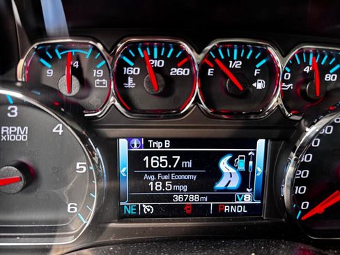 Used 2018 GMC Sierra 1500 SLT AWD/4WD image 28