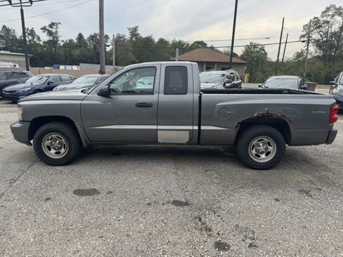 Used 2011 Dodge Dakota ST image 6