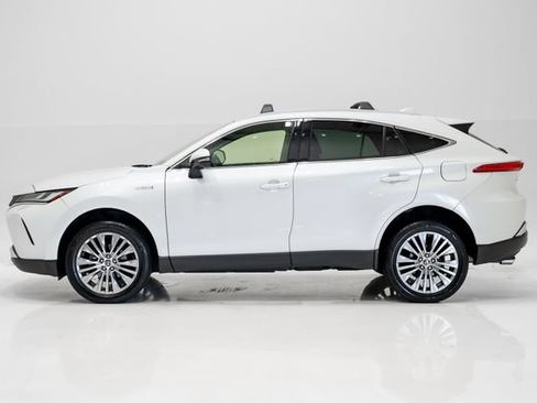 Used 2021 Toyota Venza XLE w/ Softex Package AWD/4WD image 31