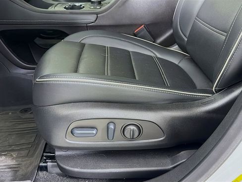 Used 2022 GMC Acadia Denali w/ Denali Technology Package image 23