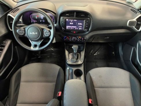 Used 2023 Kia Soul LX w/ Option Group 015 image 3
