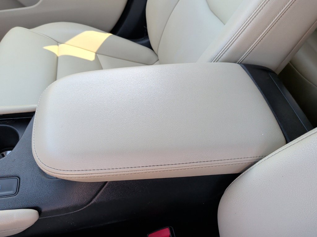 Used 2019 Cadillac XT5 FWD image 28