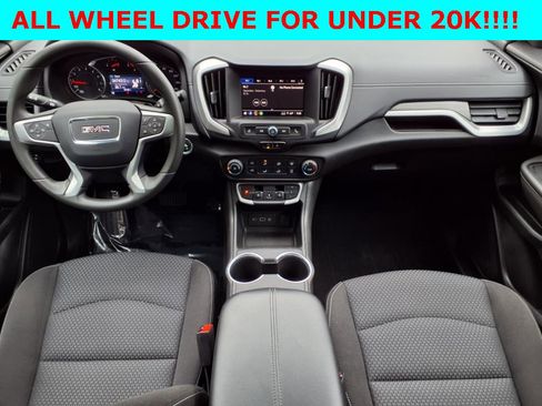 Used 2022 GMC Terrain SLE image 11