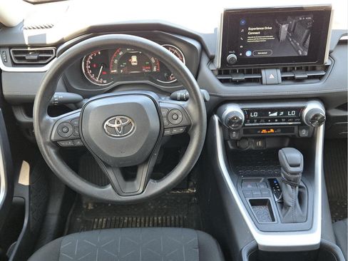 Used 2025 Toyota RAV4 XLE w/ Convenience Package FWD image 27