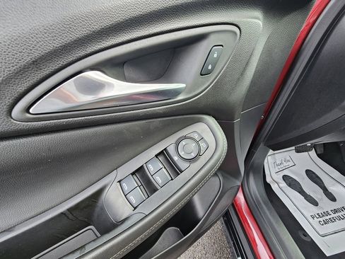 Used 2024 Buick Encore GX Sport Touring image 20