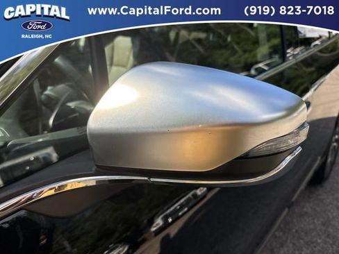 Used 2024 Subaru Outback Touring AWD/4WD image 12