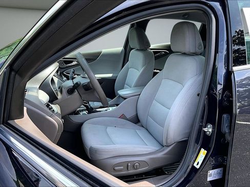 Used 2023 Chevrolet Malibu LT FWD image 21