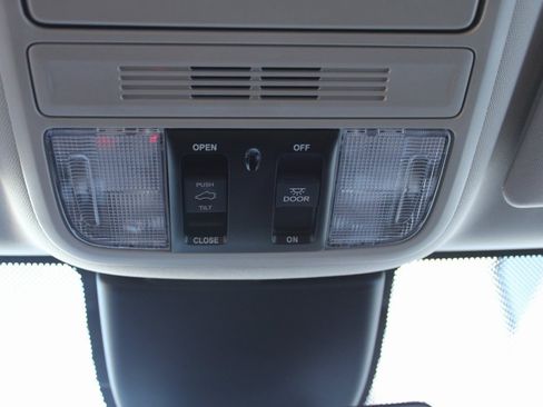 New 2026 Honda Odyssey Touring image 52