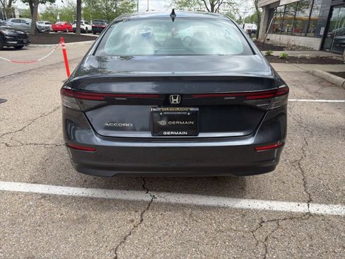 Used 2023 Honda Accord EX image 10
