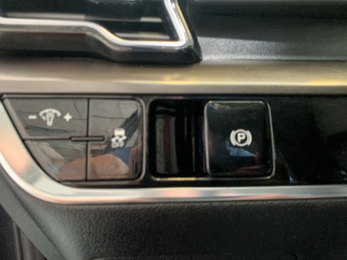 Used 2023 Kia Sportage EX FWD image 29