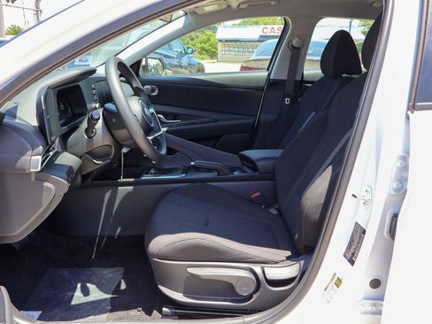 New 2026 Hyundai Elantra SE w/ Cargo Package FWD image 7