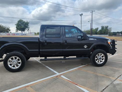 Used 2013 Ford F250 Lariat w/ Lariat Interior Pkg image 5