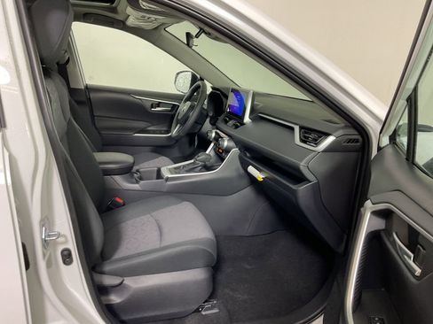 New 2025 Toyota RAV4 XLE image 21