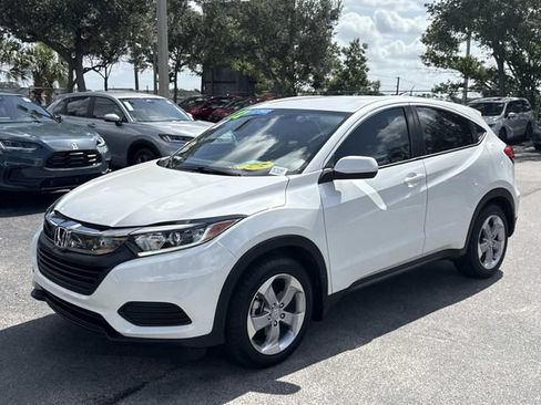 Certified 2022 Honda HR-V LX image 8