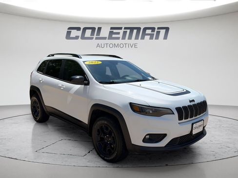 Used 2022 Jeep Cherokee Latitude AWD/4WD image 7