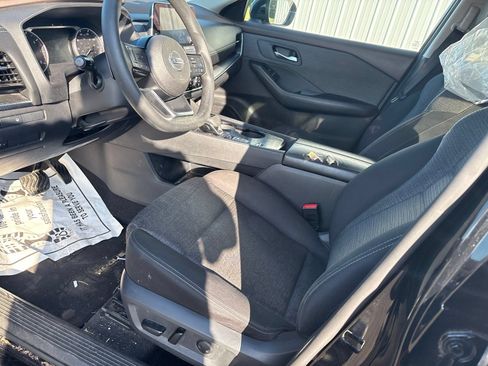 Used 2021 Nissan Rogue SV FWD image 11