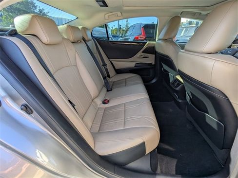 Used 2021 Lexus ES 350 Luxury w/ Accessory Package 2 image 29