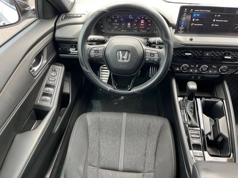Used 2023 Honda Accord Sport image 13