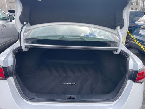 Used 2025 Nissan Sentra SV image 31
