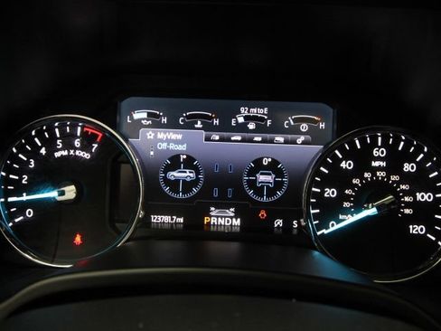 Used 2021 Ford Expedition Max XLT image 19