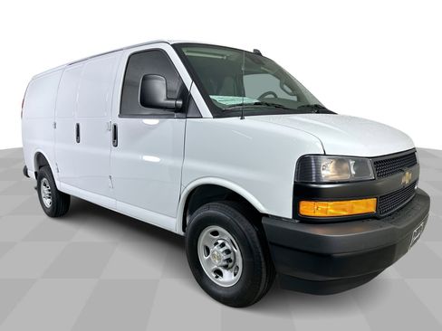 New 2025 Chevrolet Express 2500 w/ Driver Convenience Package RWD image 34