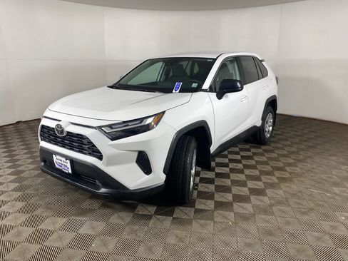 Used 2023 Toyota RAV4 LE image 5