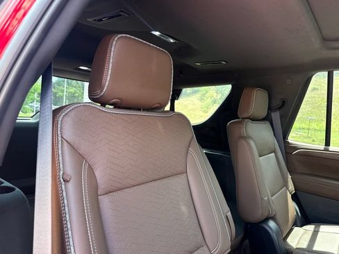 Used 2022 Chevrolet Tahoe High Country AWD/4WD image 26