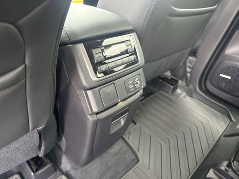 New 2026 Subaru Ascent Limited Bronze AWD/4WD image 30