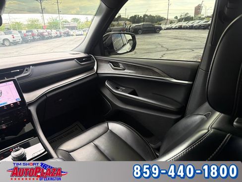 Used 2024 Jeep Grand Cherokee Limited 4xe AWD/4WD image 25