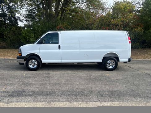 New 2025 Chevrolet Express 3500 Extended w/ Driver Convenience Package RWD image 6