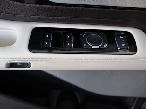 Used 2020 Lincoln Aviator Black Label w/ Dynamic Handling Package AWD/4WD image 22