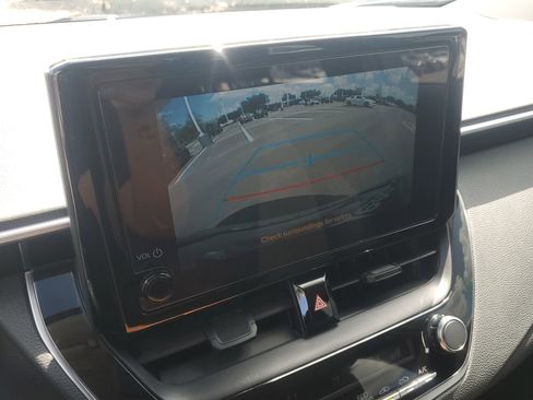 Used 2024 Toyota Corolla LE FWD image 20
