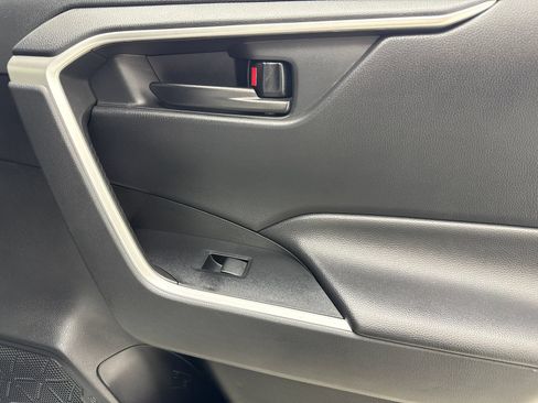 Used 2023 Toyota RAV4 LE FWD image 45