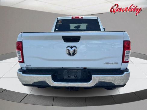 Used 2024 RAM 2500 Tradesman w/ Chrome Appearance Group AWD/4WD image 4
