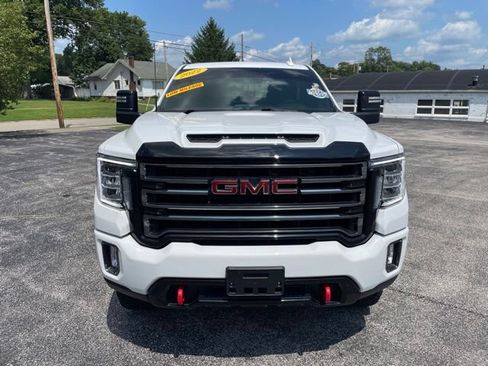 Used 2022 GMC Sierra 2500 AT4 AWD/4WD image 2