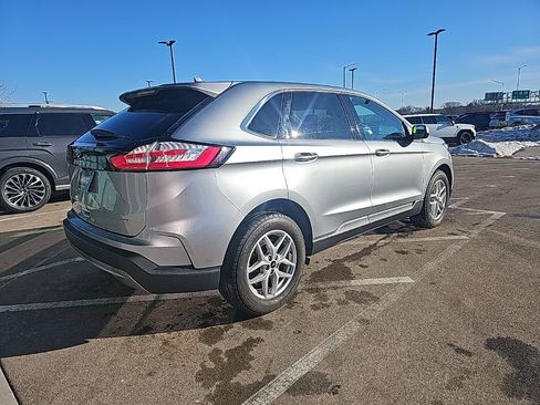 Used 2024 Ford Edge SEL image 5