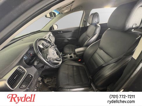 Used 2016 Kia Sorento EX image 10