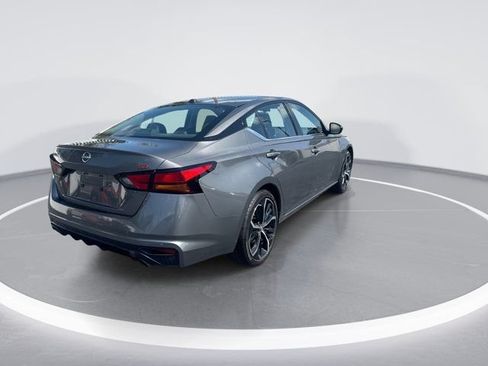 Used 2025 Nissan Altima 2.5 SR FWD image 5