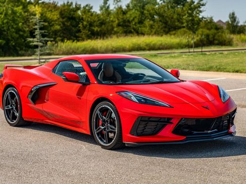 Used 2021 Chevrolet Corvette Stingray Premium Conv w/ Battery Protection Package RWD image 3