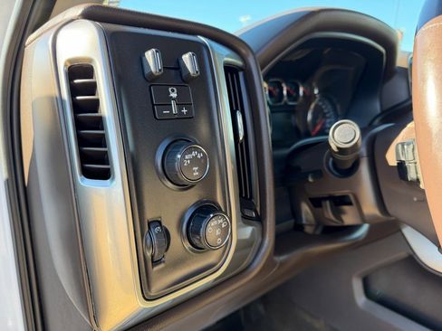 Used 2018 Chevrolet Silverado 1500 LT w/ All Star Edition image 15