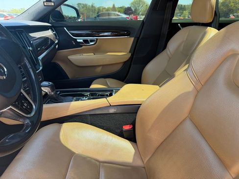 Used 2018 Volvo S90 T6 Momentum AWD/4WD image 8