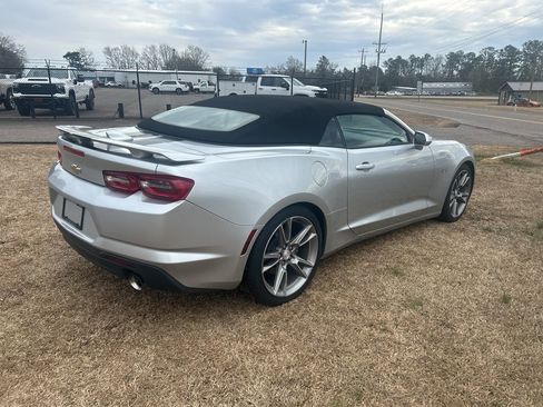 Used 2019 Chevrolet Camaro LT image 13