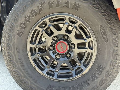 Used 2023 Toyota Tacoma TRD Pro AWD/4WD image 8