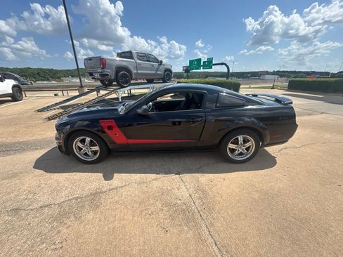 Used 2006 Ford Mustang GT Premium RWD image 5