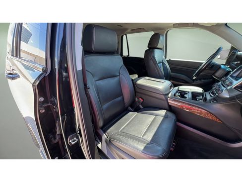 Used 2018 Chevrolet Tahoe Premier AWD/4WD image 32