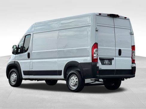 Used 2023 RAM ProMaster 2500 FWD image 5