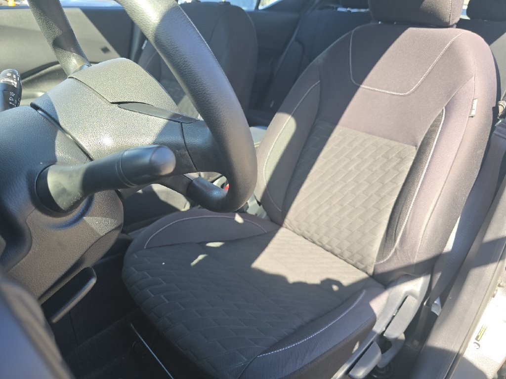 Used 2021 Nissan Kicks S FWD image 20